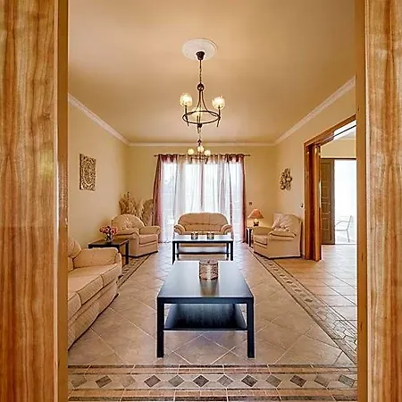 Vilă Royal Classico *