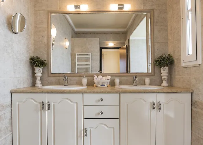 Royal Classico Villa *