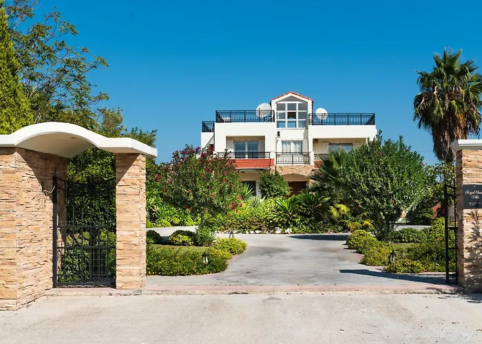 Royal Classico Villa *